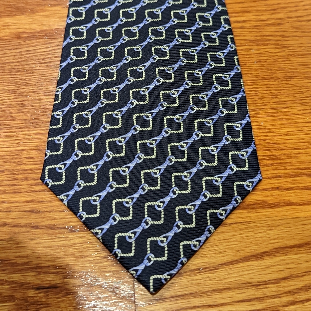 W.B Brown Jermyn street London navy tie with chain link light blue and white.
